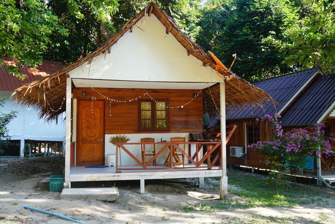 Smile Sunset Resort Koh Lipe Exterior photo